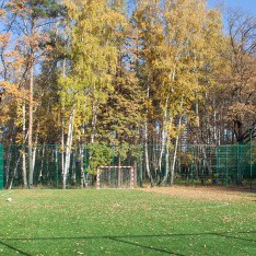 Футбольное поле в «Резиденции Рублево», осень 2016